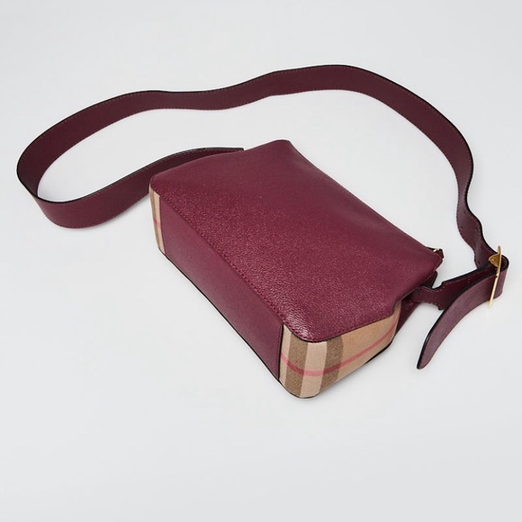 BURBERRY
Burgundy Grained Leather Helmsley Bag - Picture 7 of 7